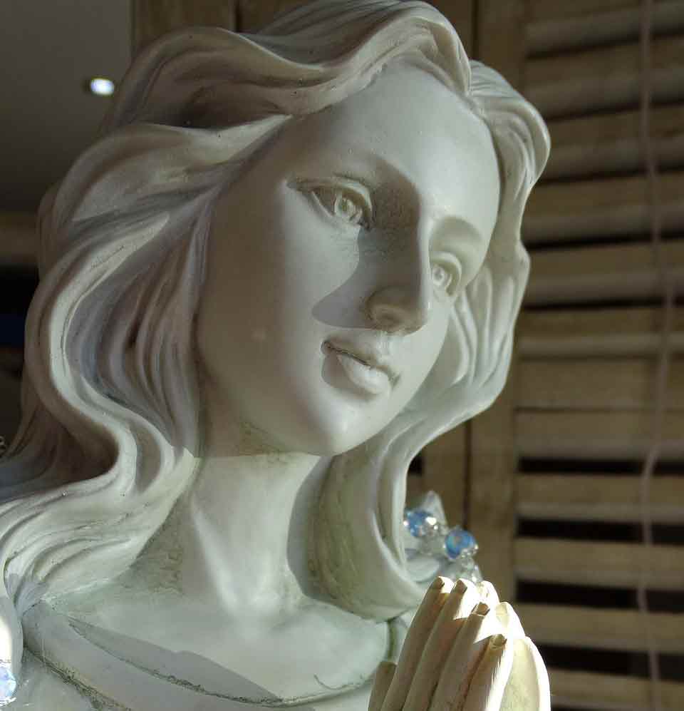 Archangel Sandalphon – Guardian of Earth’s Song, Angel of Prayer, and Anchor of Divine Presence in the Physical World